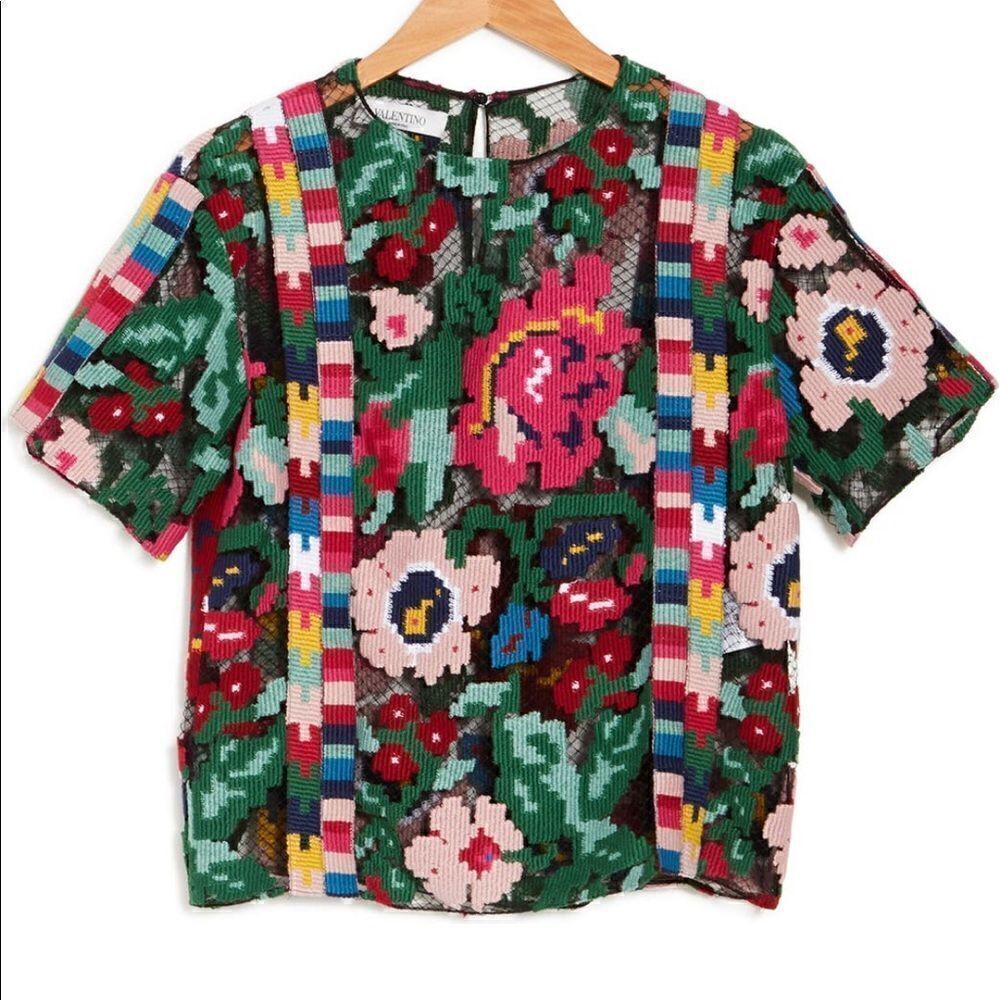 Valentino Women’s sheer textured floral short sleeve blouses size 8, NWT - Picture 4 of 14